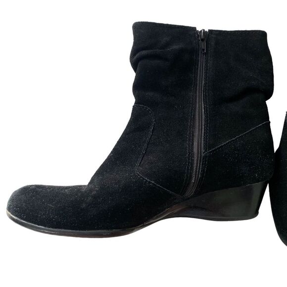 Nicara Black Suede Scrunch Ankle Heeled Womens Fashion Boot Size 8.5 - Picture 4 of 6